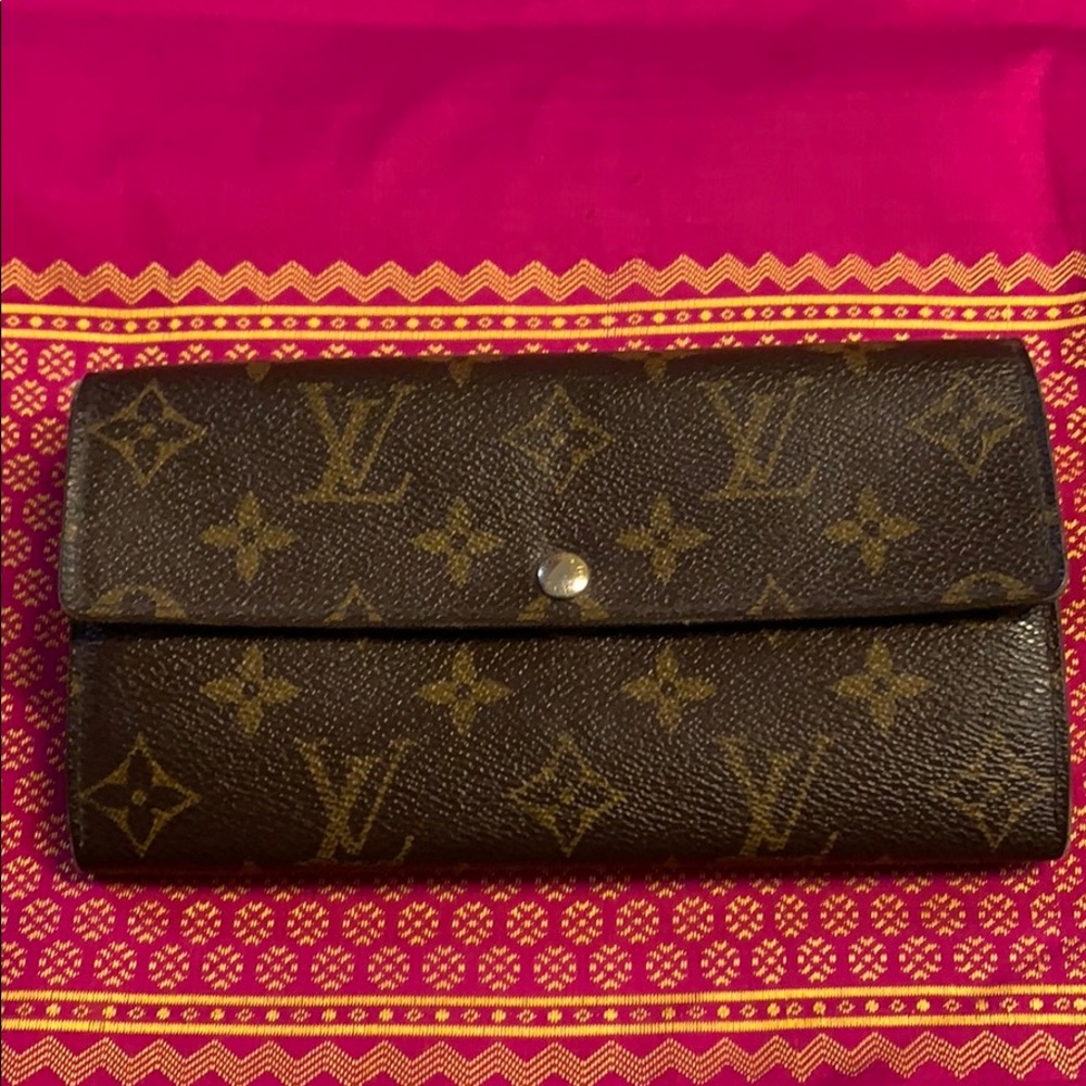 Louis Vuitton Portefeuill Sara Long Wallet